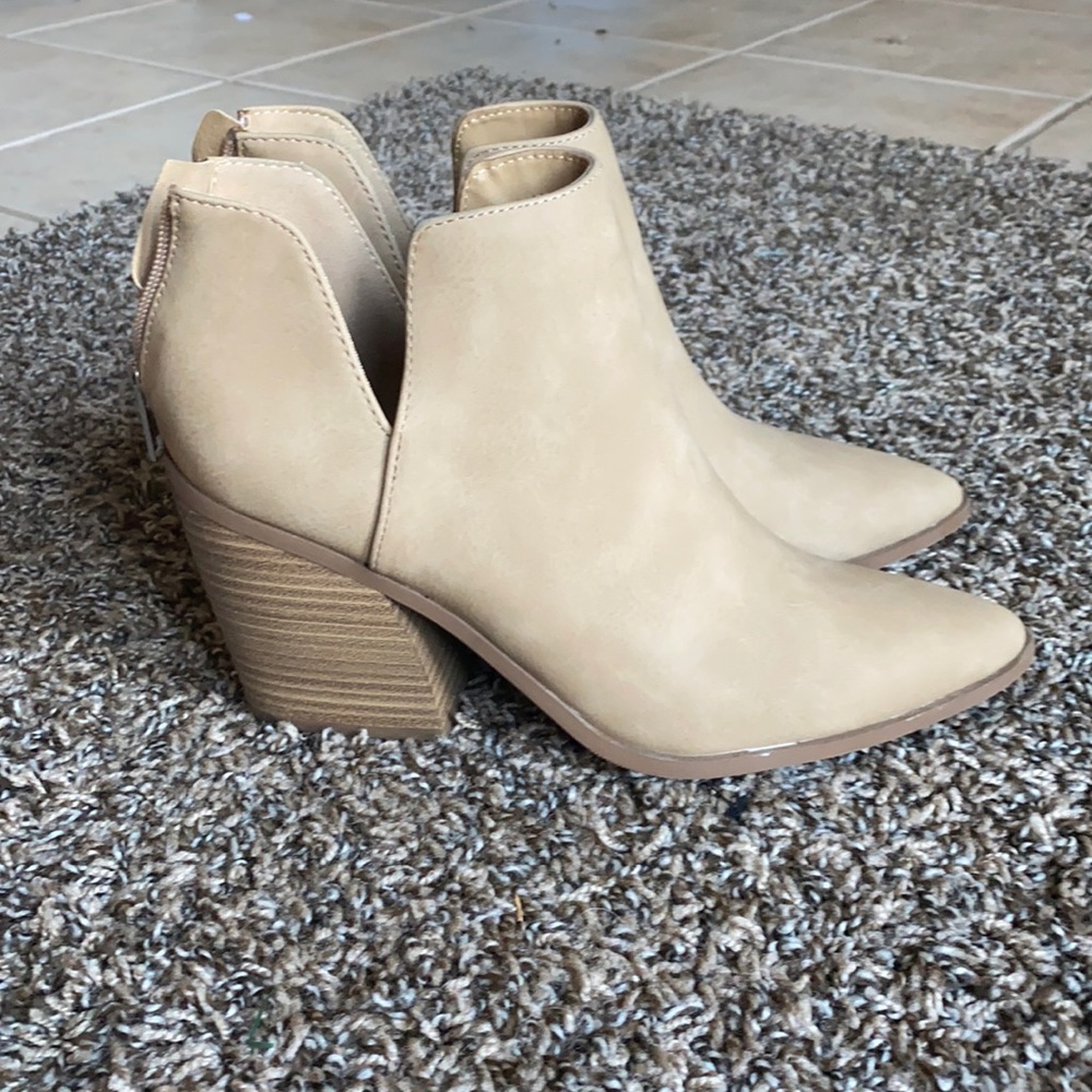 SODA- nude heeled bootie